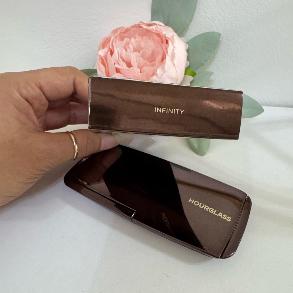 Hourglass Modernist Eyeshadow Palette -INFINITY - Picture 6 of 9